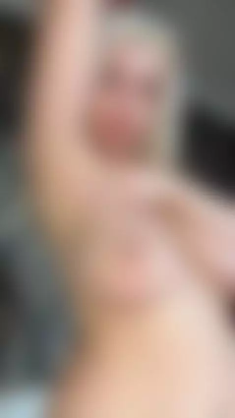 Shadows ripple across my hips 💦🩶 by sashagw