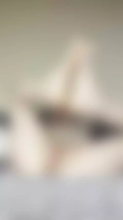 Wet pussy open with legs in the air 🥵 by sofichan