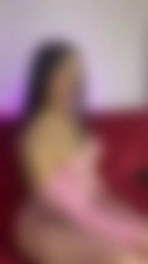 I’m arching my back just for your view. 🐾🍑 by missallydoll