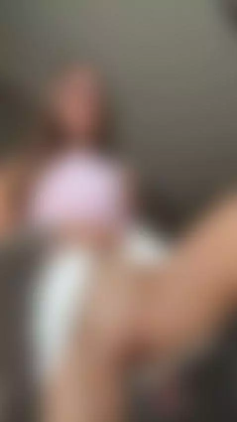 Do you want to put your dick under my skirt? by allisonarg