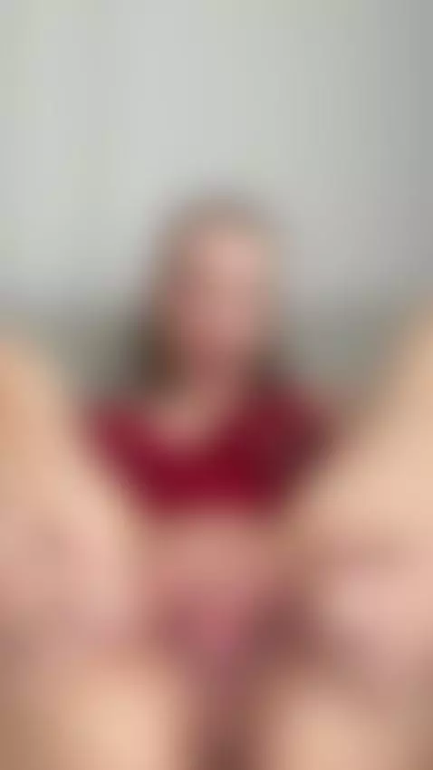 Wanna watch me spread my pussy just for you? 😏 by allisonarg