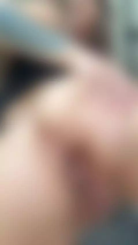 Spread it all wide open 🔥💦 Subscribe to mu Onlyfans by allisonarg