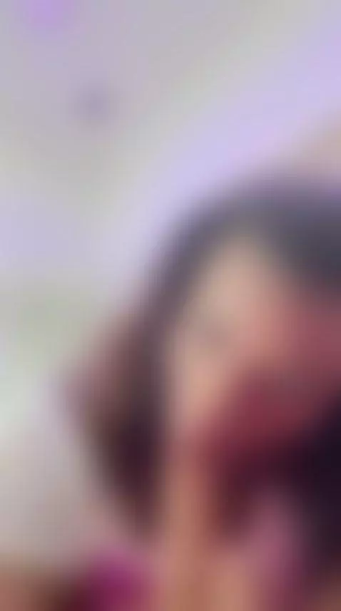 sweet outside, savage inside. join to my room 🖤🔥
https://www... by alissonkim