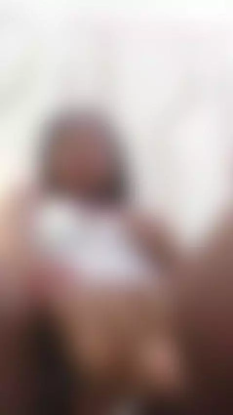 Your favorite naughty good girl is on https://camsoda.com/es... by alissonkim