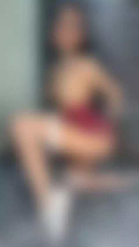 Tattooed slut grinds her wet pussy hard 😇 by maryinchains