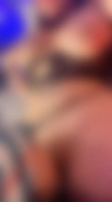 He licks my pussy until I squirt 🔥🔞 by agathaandatenea