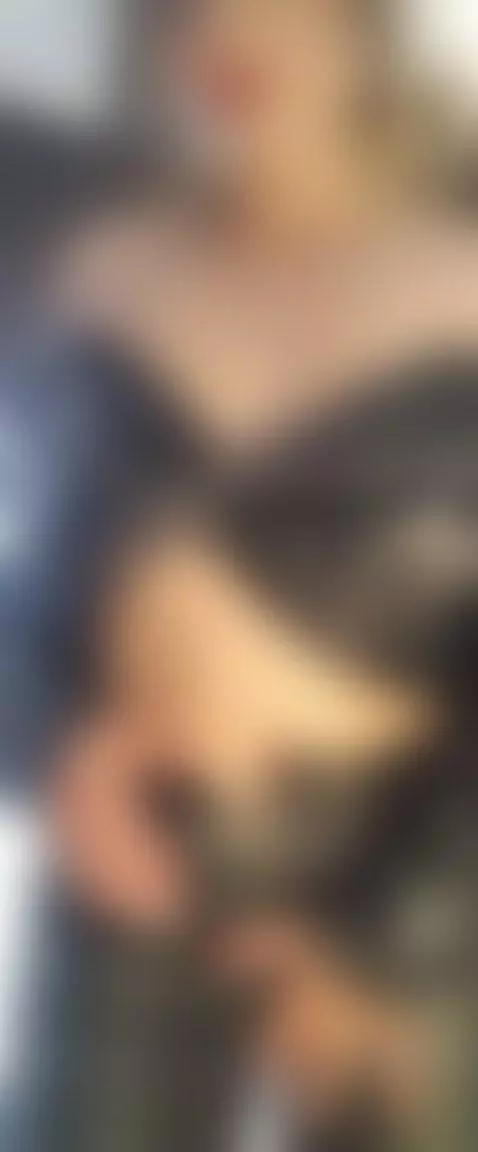 Mmmmm by coralgibsonn