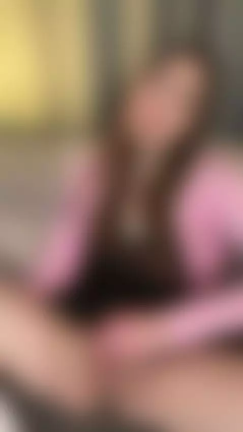 Is this teen girl hinting at something? by roxyts