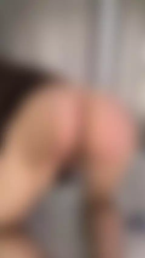 Let me take care of your cock using only my ass by roxyts