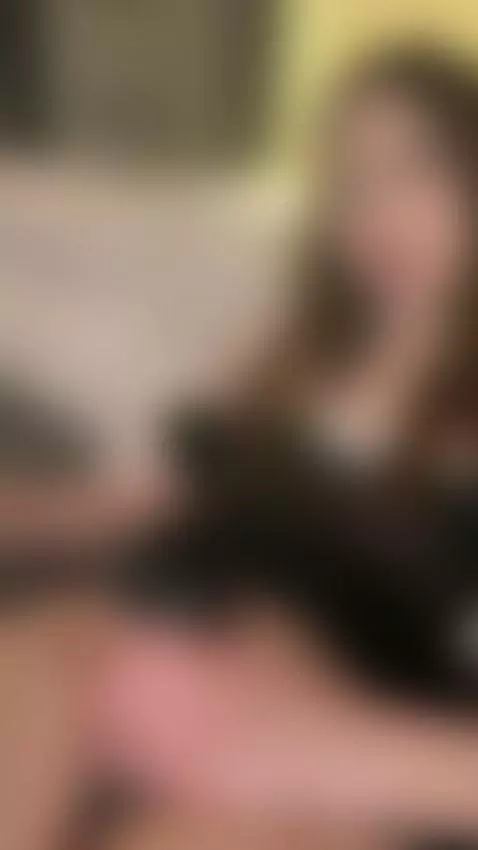 I want a juicy cock to please me by roxyts