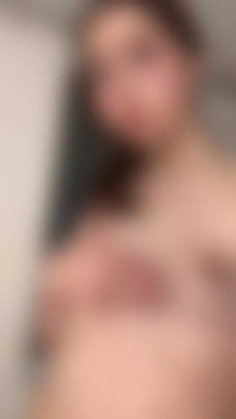 Wild trans slut wanted to have fun by roxyts