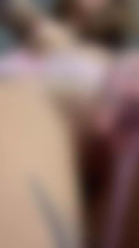 🍆Tattooed brunette mouth open moaning 😈 On OF by thelolaboop