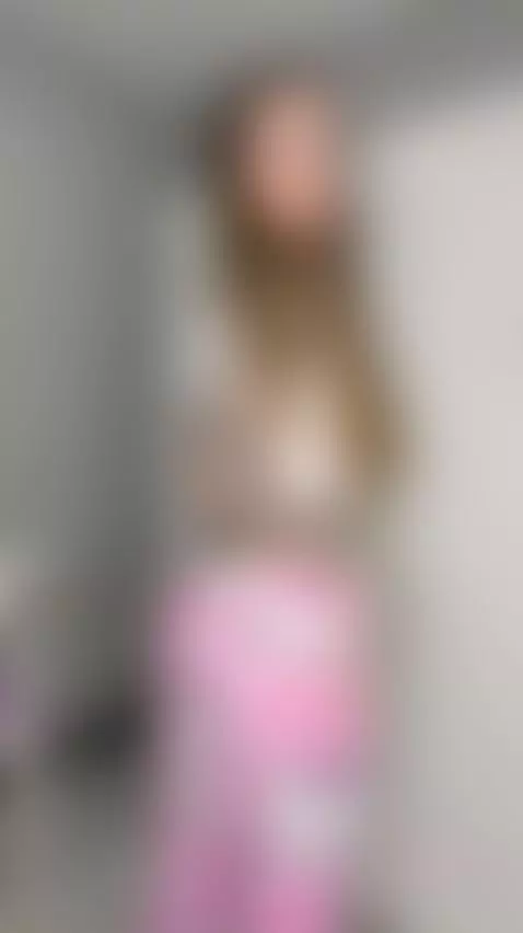 🍆Tattooed brunette mouth open moaning 😈 On OF by thelolaboop