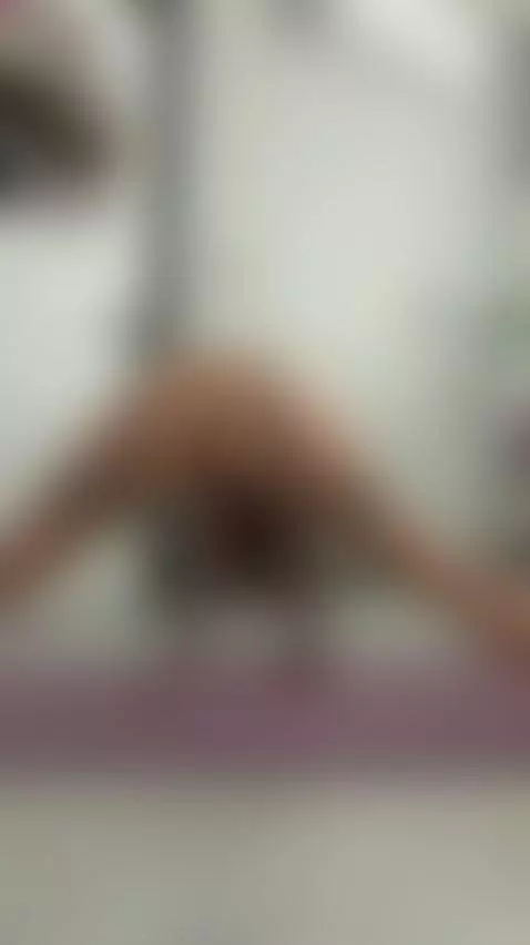 💦Heavily inked brunette trembling hard 😈 See my OF by thelolaboop