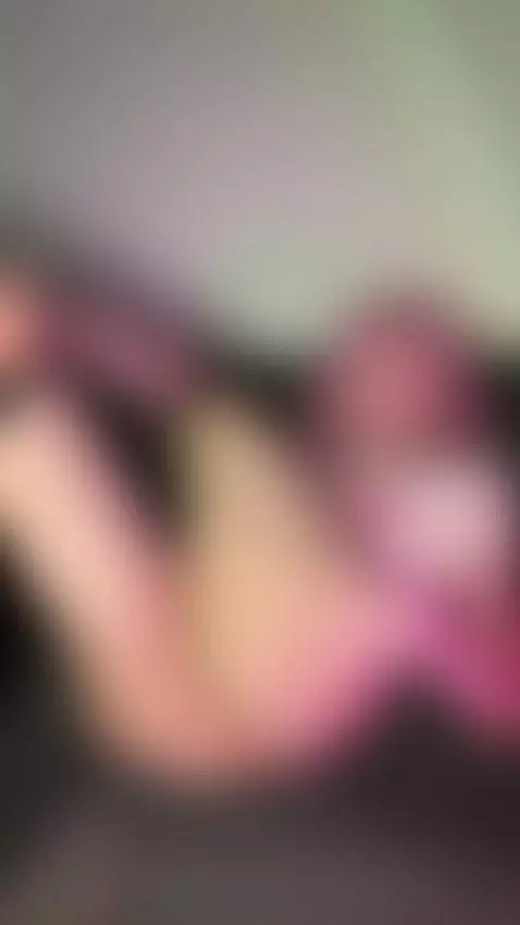 I spent the best part of tonight showing off my ass while de... by mollyfem