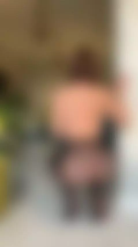 🍆Short haired brunette with perfect ass ready to ride 😈 Subs... by clairewilde