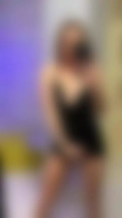 🍑Curvy athletic brunette shaking with pleasure 🔥 Join OF by clairewilde