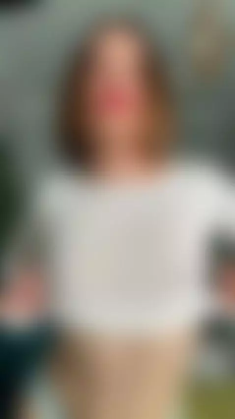 🍆Brunette mouth open moaning 😈 On OF by clairewilde