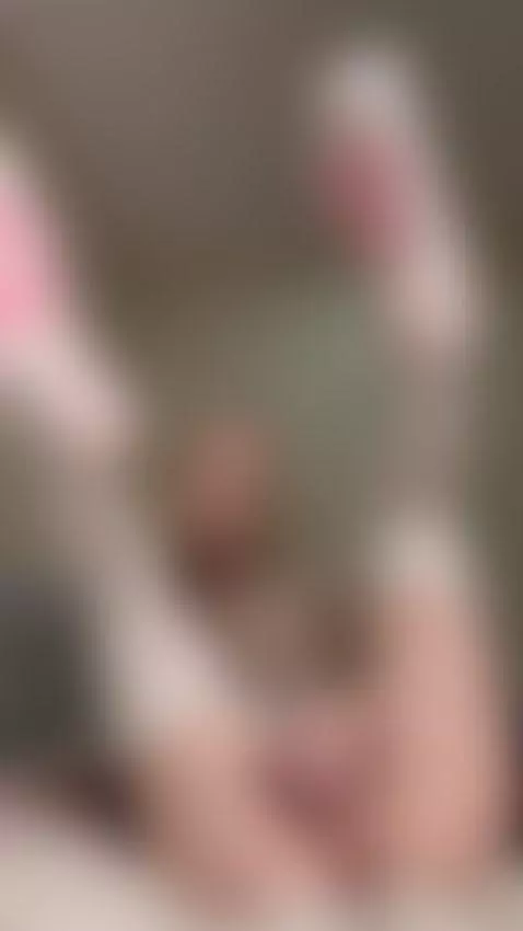 I'm so wet! 💦 Can you please put it inside my ass by trixiets