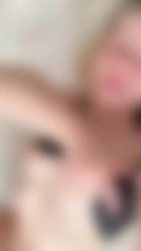 I move like the warmth is guiding me 💋💫 by annetimurr