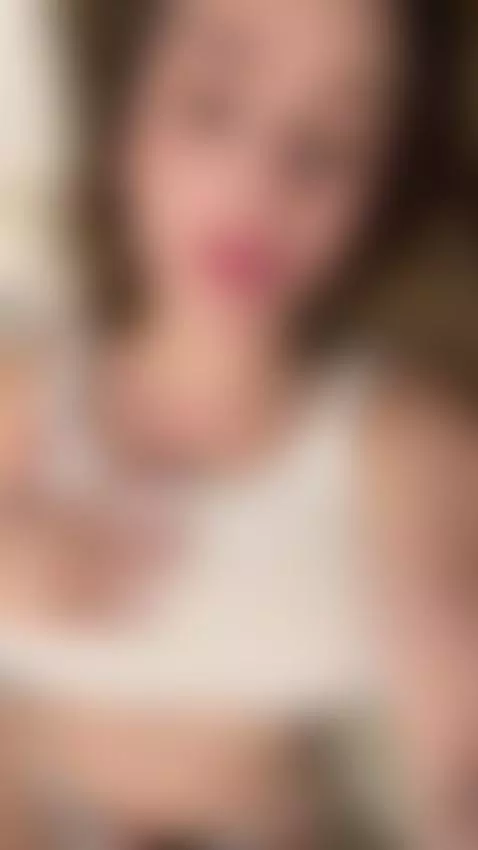 You need a hot slutty girl in your life, well, you found me by ashleyts