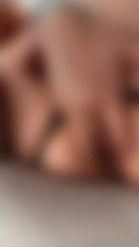 I want all of your attention while I finger my ass by ashleyts