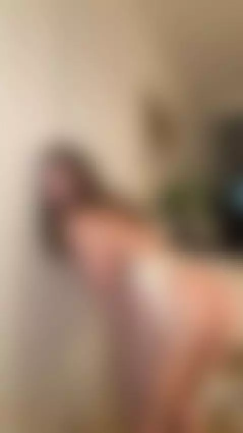One good look at my ass should be enough to ruin your concen... by ashleyts