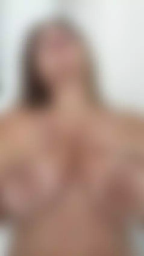 Pinch my nipples hard while you fuck me 🍆 by katerina-23