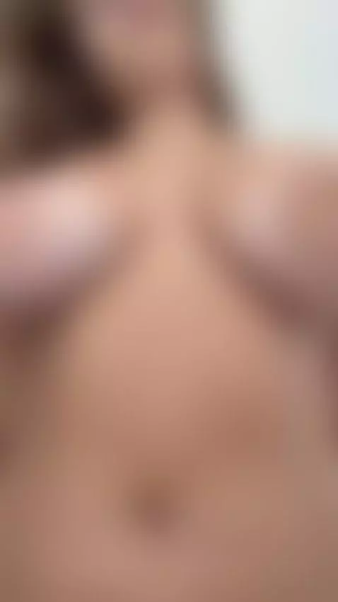 Im teasing you with my tits hanging loose and heavy by katerina-23