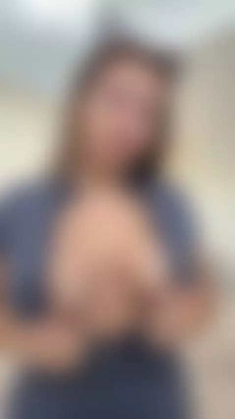 Big tits out as she pulls her top wide open 😘 by katerina-23