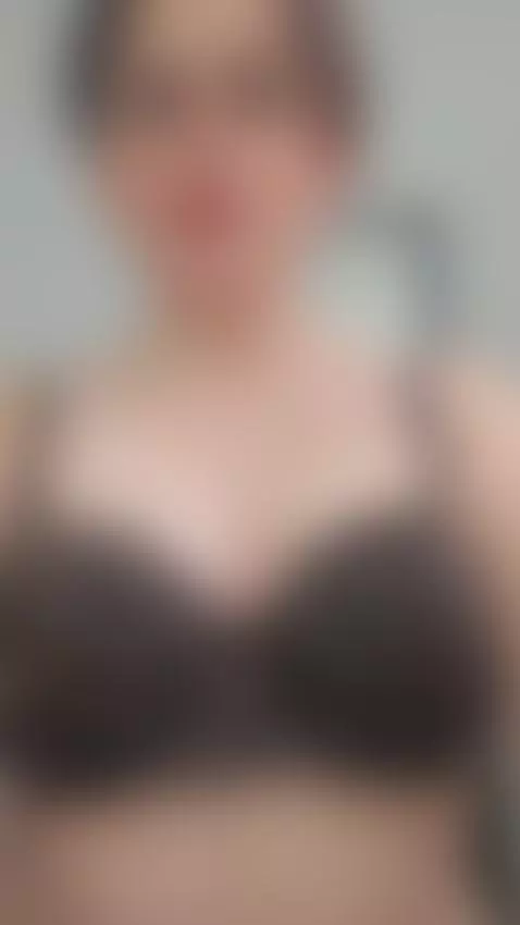 Want to see more? Losers know how to worship me if they want... by jademod