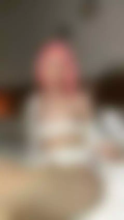 This slut just want to please you by rosets
