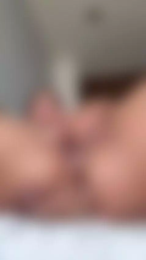 Quickly enter the link in my profile, I'm live, download the... by carolvip69