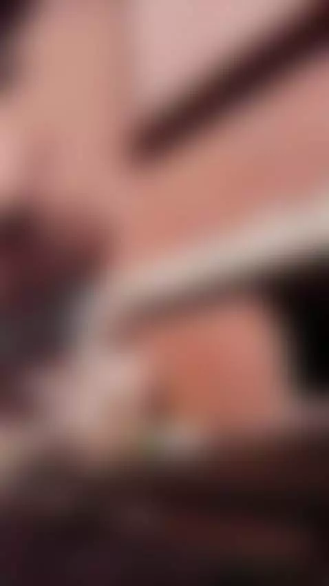 Doccia in cortile nudo ma i vicini lo vedono  e li filmano by jeekmaury
