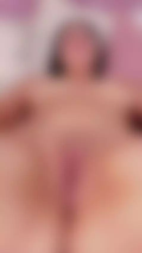 Don’t look away 😌✨ by ashlybloom02