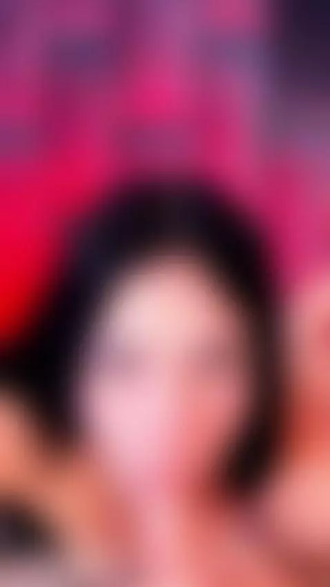 Latina: A gorgeous Latina model in the best blowjob scene. by ashlybloom02