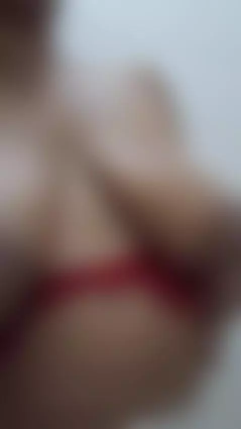 I’m very cheerful and outgoing, and I love having a good tim... by sexxtatyy