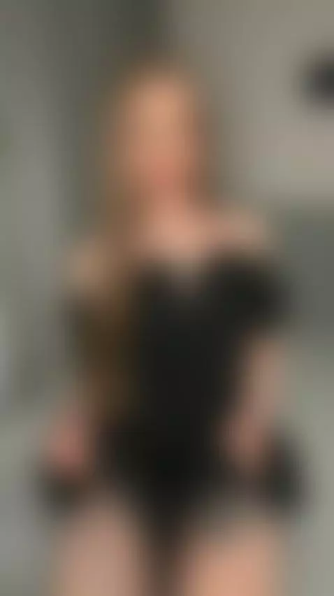 💦Long haired trans beauty leaking down her thighs 🔥 Unlock O... by lollydreamtm