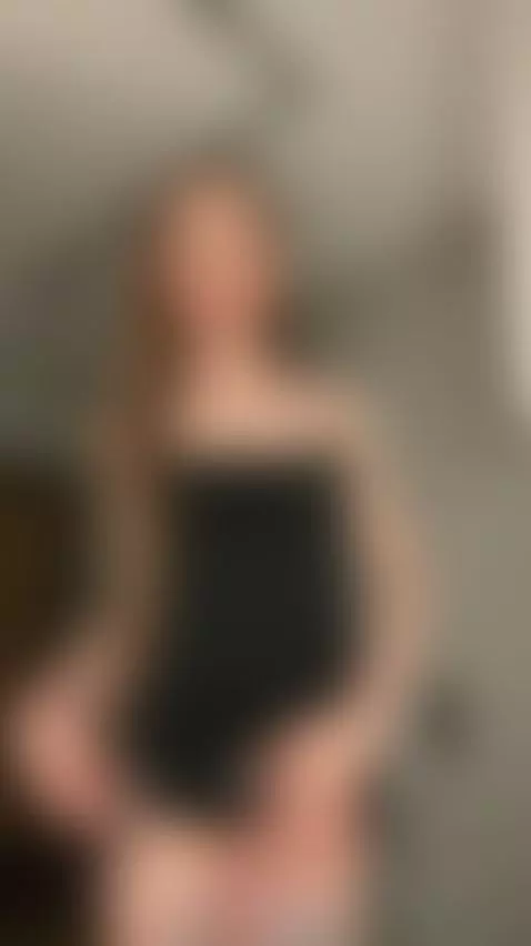 🍑Pink dress trans hips moving filthy 🔥 Unlock OF by lollydreamtm