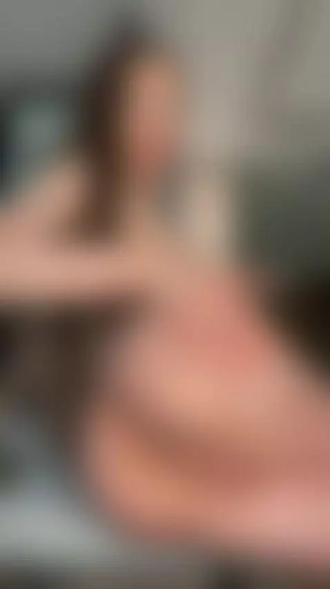 😏Wavy hair framing her horny trans face 💦 Unlock OF by lollydreamtm