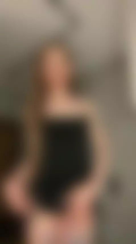🍒Perfect body in tight pink dress on trans girl 😏 Naughty OF by lollydreamtm