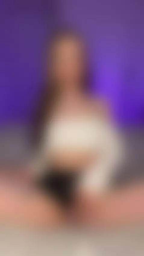 🍆Long haired trans beauty ready for deep 😈 On OF by lollydreamtm