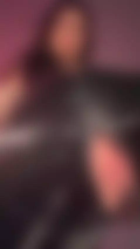 Wet pussy exposed as she grinds slow 👅 by laysslet