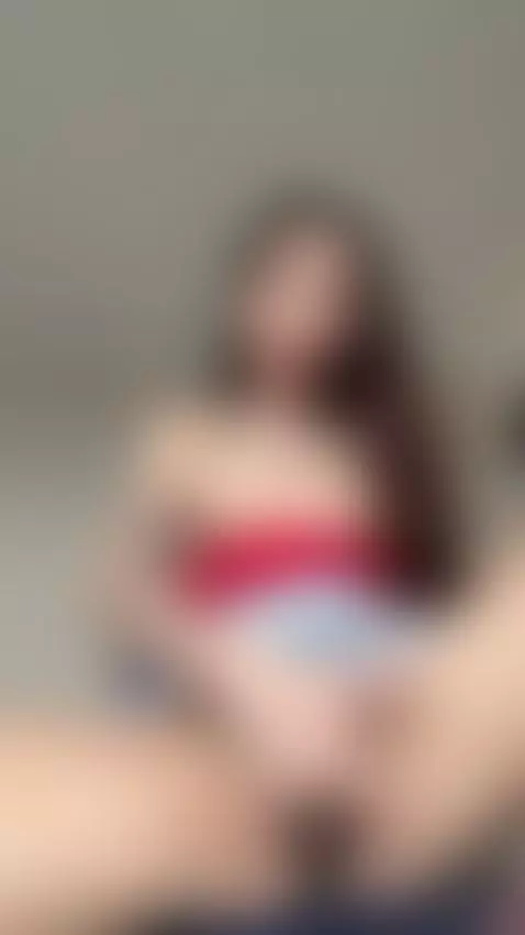 Tattooed tits bounce as she fingers herself by laysslet