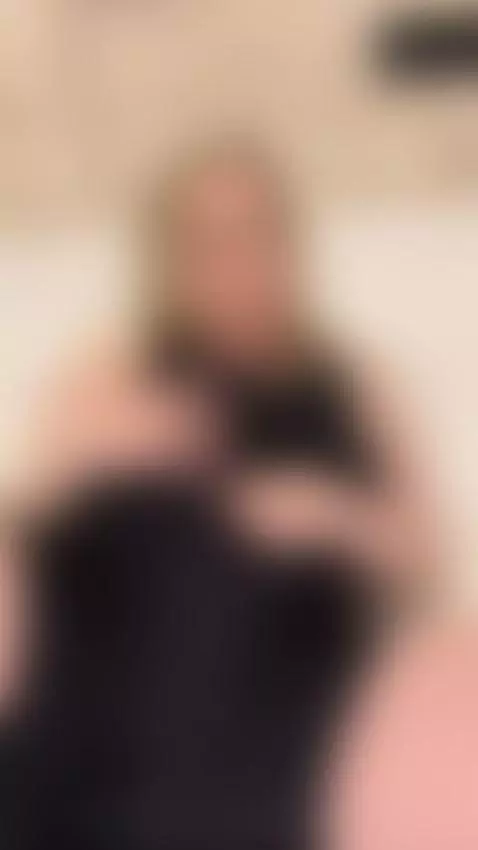 A sweet, curvy marshmallow is waiting for you on OnlyFans. by aliceeerose