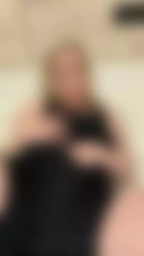 🍆Blonde mouth open moaning 😈 On OF by aliceeerose