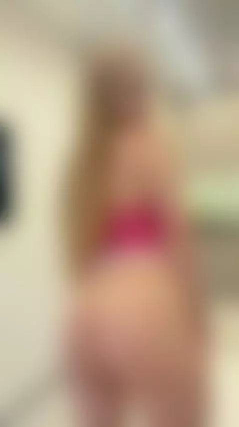 😈Sweet blonde beauty revealing her username 💦 Exclusive OF by aliceeerose