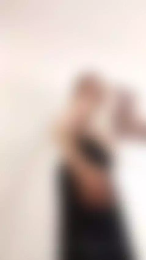 A little peek from my tiny tanga. What do you think? Join me... by valerygomezzz