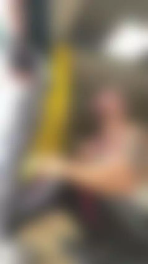 EN EL GYM 
 ver el video completo en 
https://onlyfans.com/n... by neomaxlive