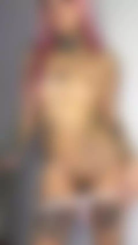 I badly want to be fucked from behind now by lunarivy